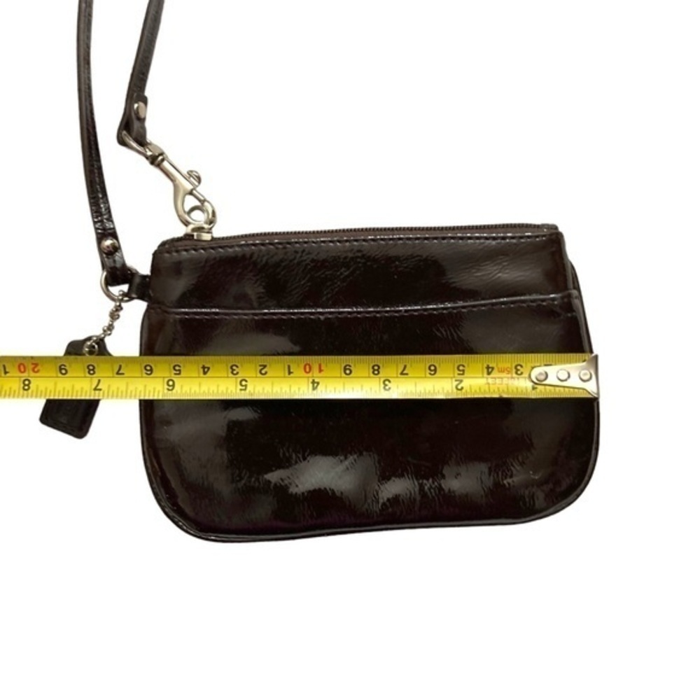 Coach brown patent leather wristlet bag - Picture 2 of 5